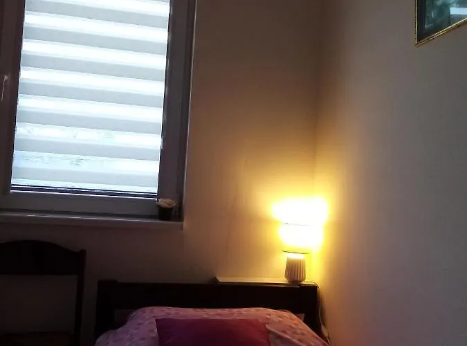 I * نيسكا بانجا